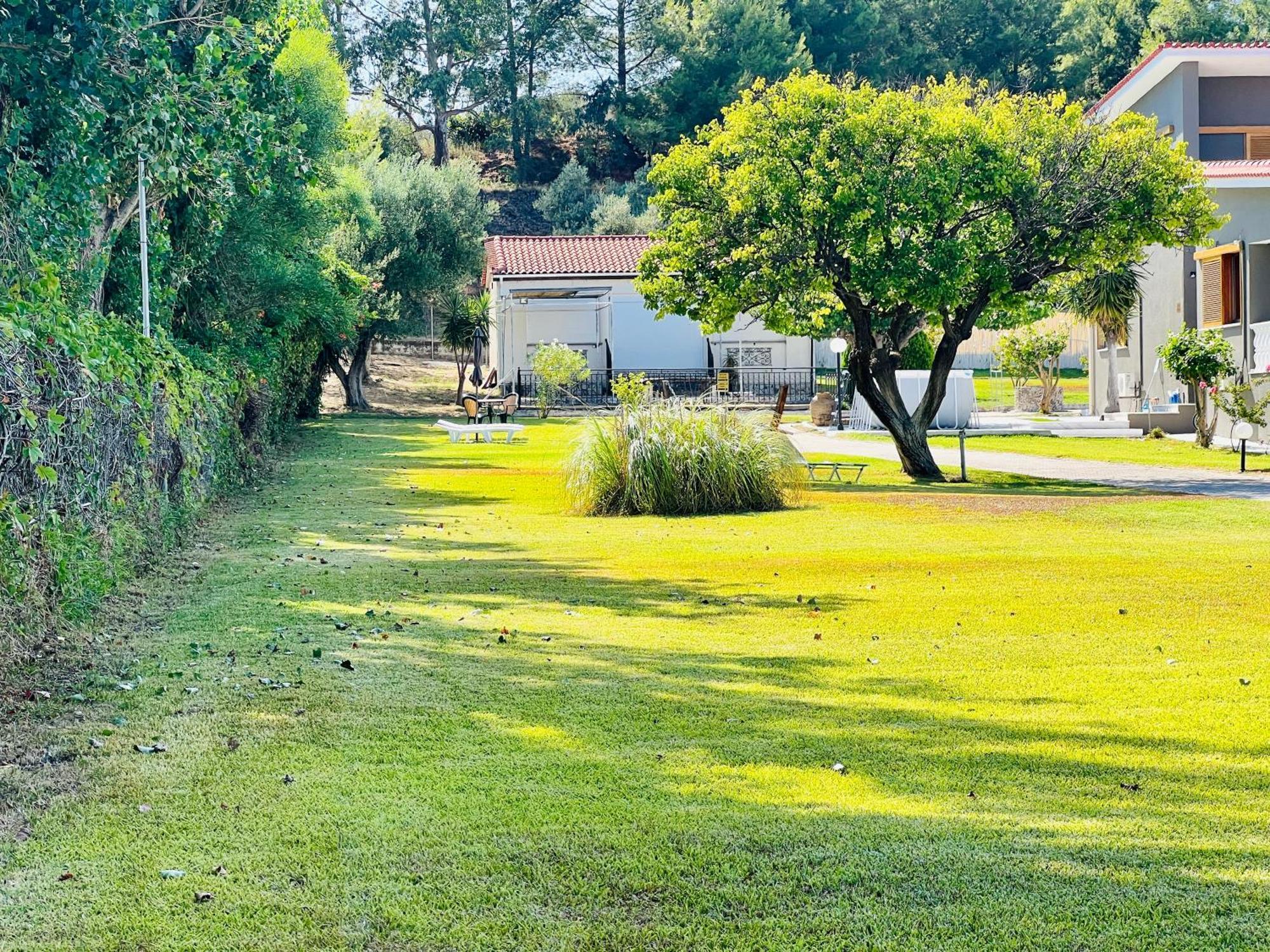 Gazonia Family Estate 호텔 Skala  외부 사진