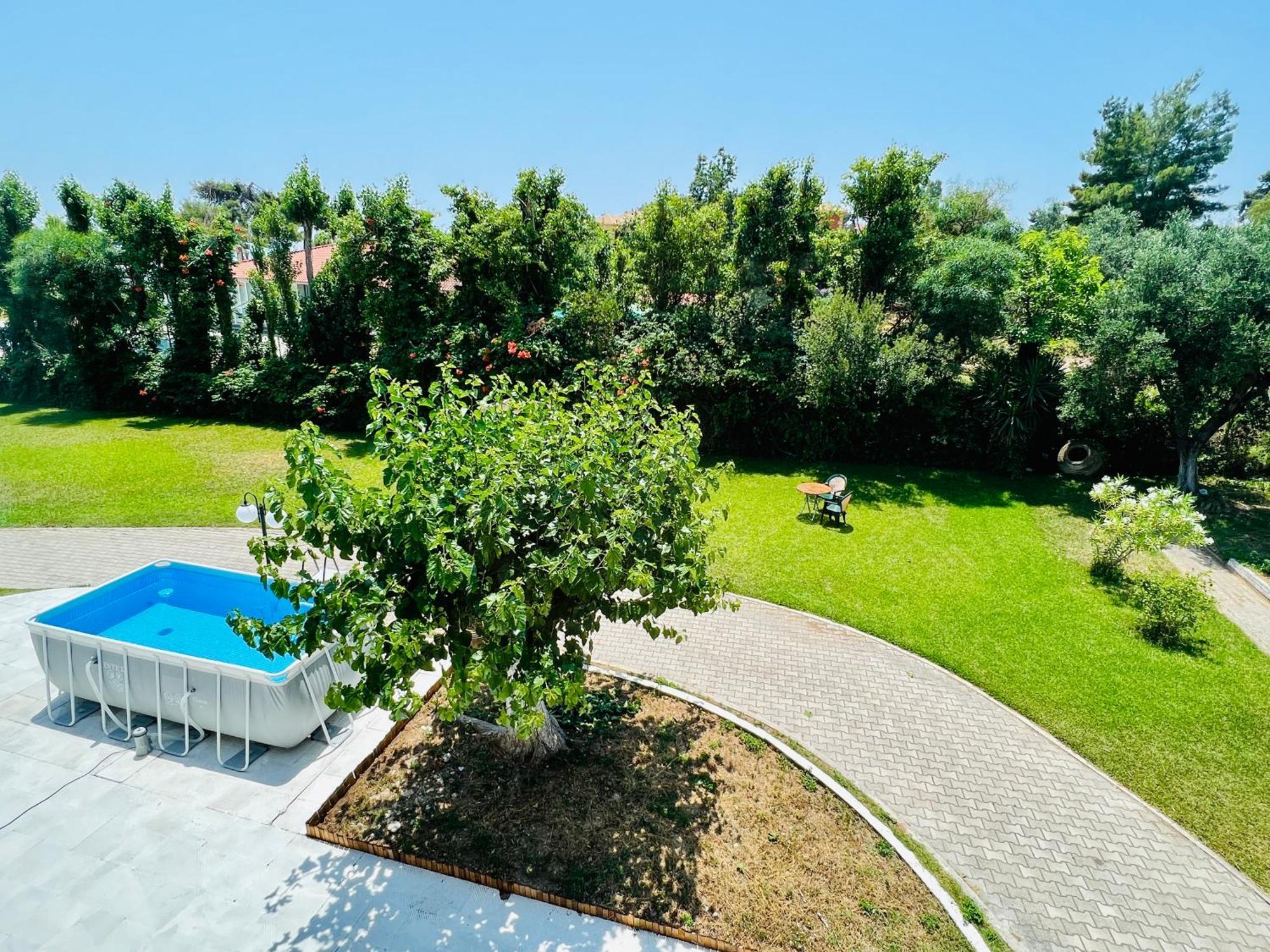 Gazonia Family Estate 호텔 Skala  외부 사진